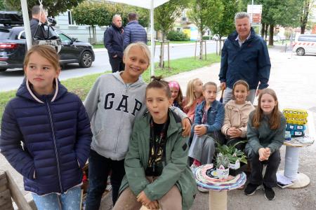 ETM NA PARKIRIŠČU V CENTRU CERKNICE12 FOTO LJUBO VUKELIČ